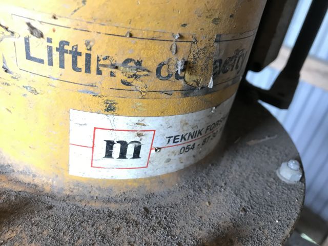 799123-3 Vaculift vacuum lifting clock