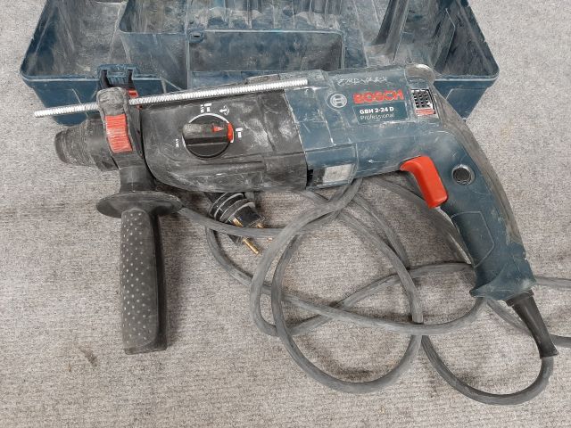 745697-8 Hammer & Tiger Saws x2 - Bosch & Milwaukee