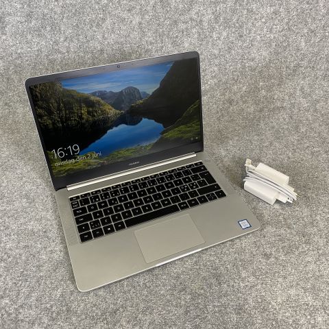 745677-1 Laptop - HUAWEI MateBook, Mod: VLT-W50 - 238 GB