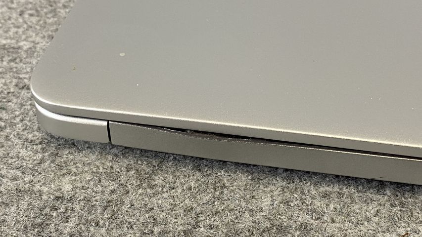 745677-5 Laptop - HUAWEI MateBook, Mod: VLT-W50 - 238 GB