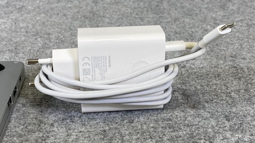 745677-11 Laptop - HUAWEI MateBook, Mod: VLT-W50 - 238 GB