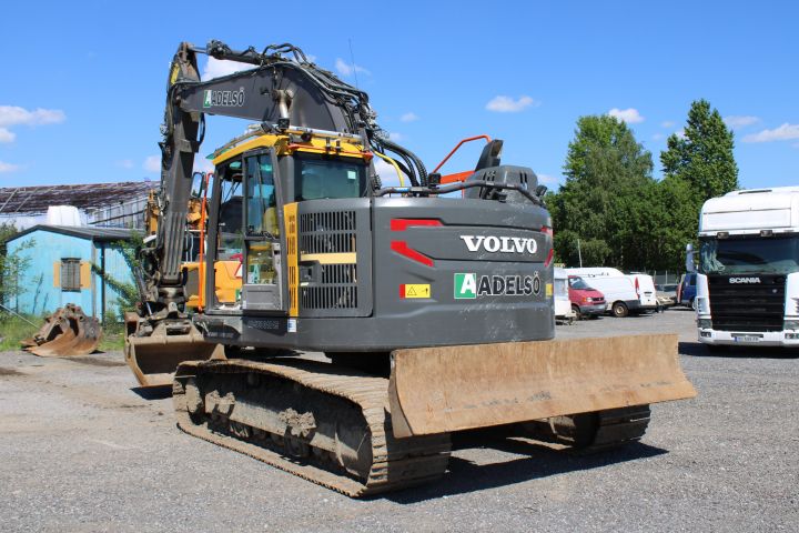 744868-3 Volvo Ecr 235E L incl. Accessories 5389h