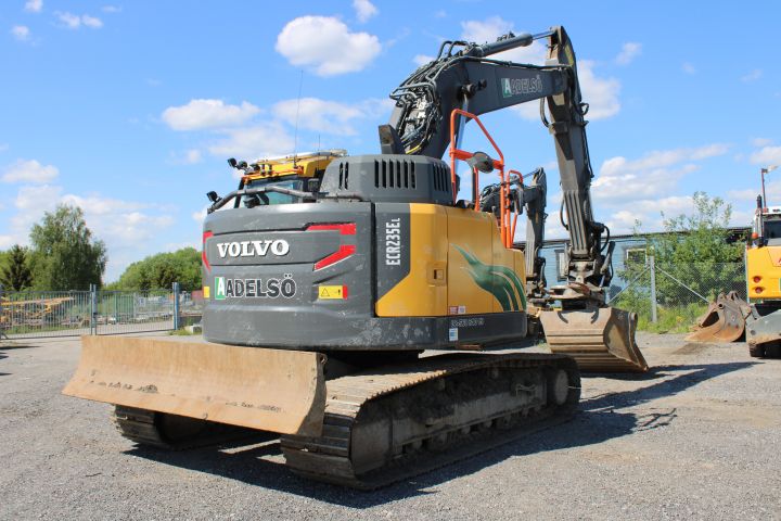 744868-5 Volvo Ecr 235E L incl. Accessories 5389h