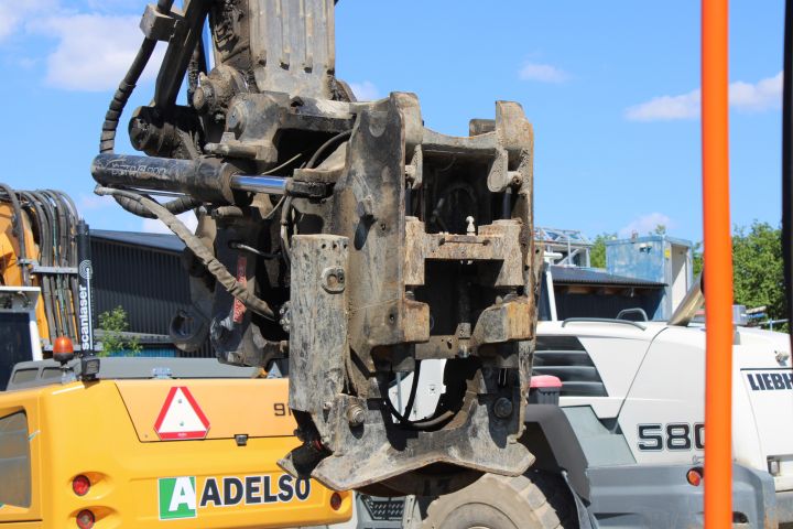 744868-14 Volvo Ecr 235E L incl. Accessories 5389h