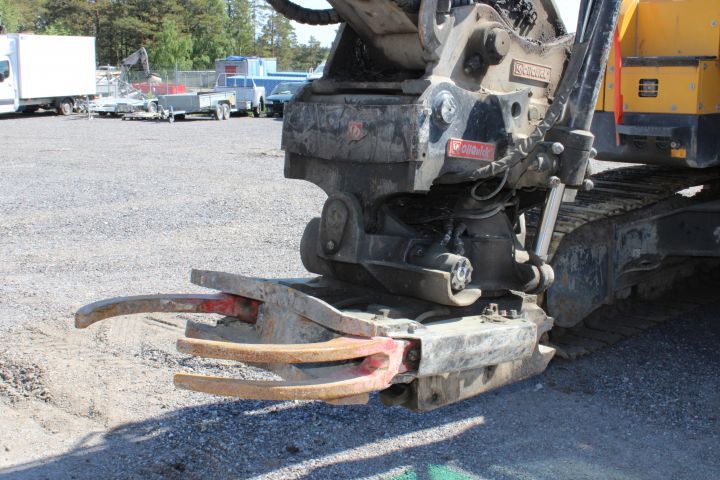 744868-16 Volvo Ecr 235E L incl. Accessories 5389h