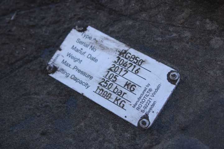 744868-20 Volvo Ecr 235E L incl. Accessories 5389h