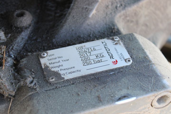 744868-19 Volvo Ecr 235E L incl. Accessories 5389h