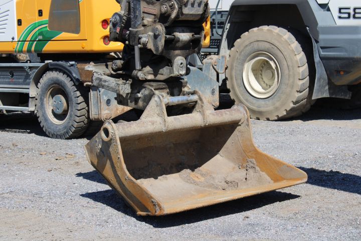 744868-41 Volvo Ecr 235E L incl. Accessories 5389h