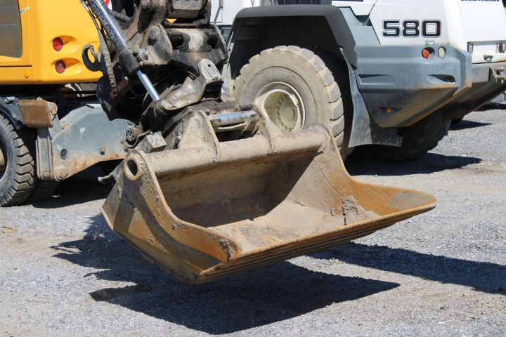 744868-42 Volvo Ecr 235E L incl. Accessories 5389h