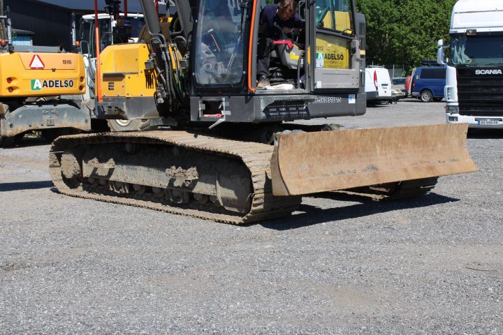 744868-46 Volvo Ecr 235E L incl. Accessories 5389h