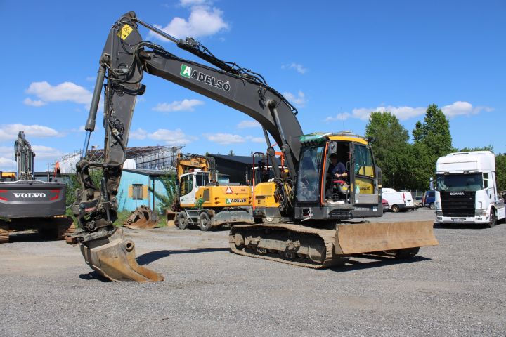 744868-47 Volvo Ecr 235E L incl. Accessories 5389h