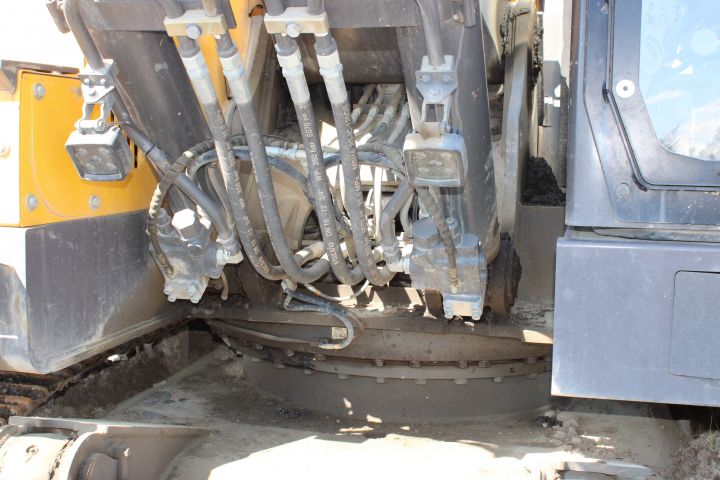 744868-73 Volvo Ecr 235E L incl. Accessories 5389h