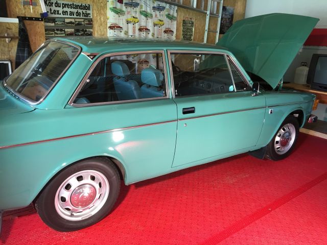 798381-2 VOLVO 142 -1973