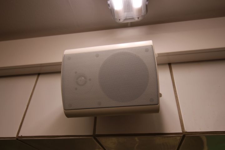 798502-6 Multiroom amplifier VSSL A.6 with five speakers