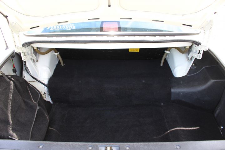 800126-18 Volvo 244 GL -1990