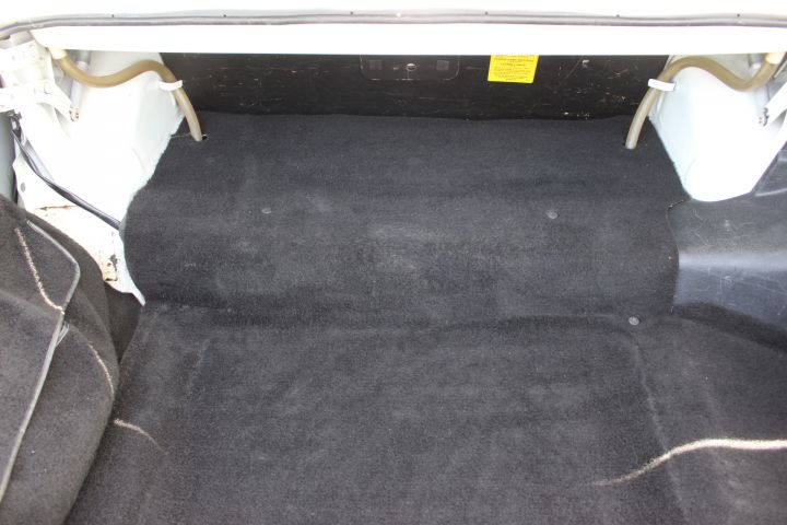 800126-19 Volvo 244 GL -1990
