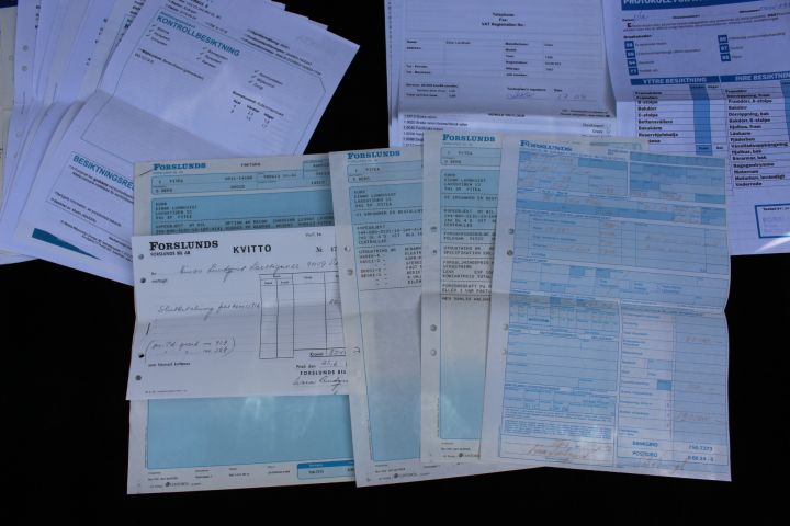 800126-26 Volvo 244 GL -1990