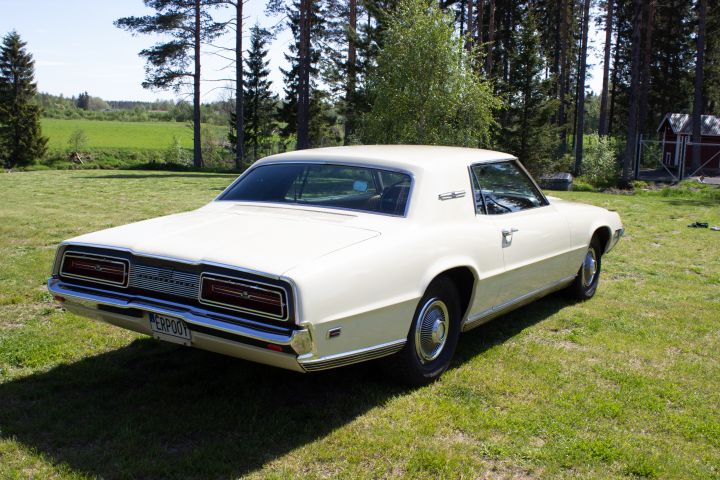 753165-6 Ford Thunderbird -1969