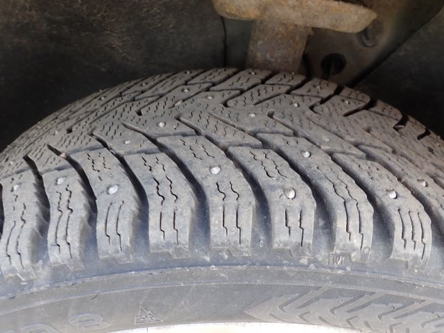 687518-10 Volkswagen Caddy -08, DYH589