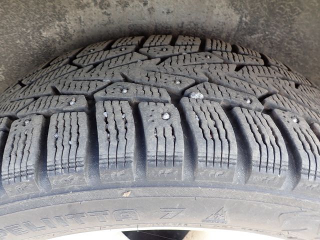 687518-12 Volkswagen Caddy -08, DYH589