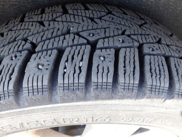 687518-14 Volkswagen Caddy -08, DYH589