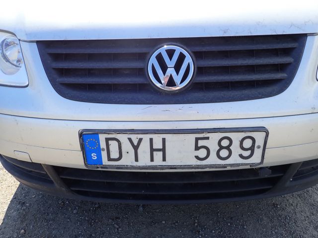 687518-18 Volkswagen Caddy -08, DYH589