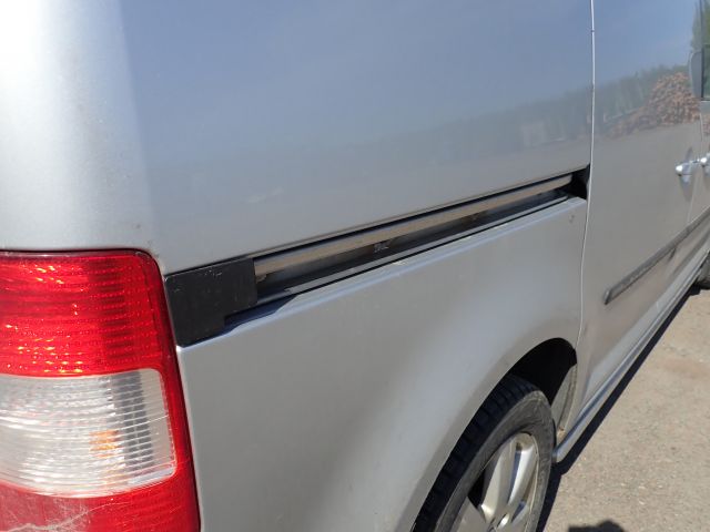 687518-46 Volkswagen Caddy -08, DYH589