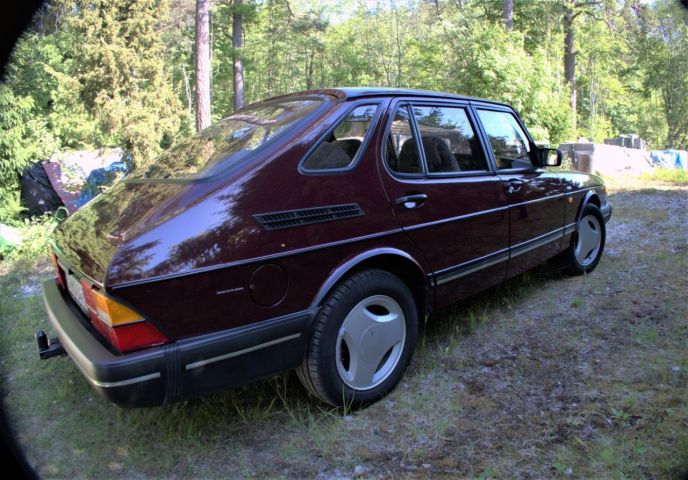 773210-3 Saab 900I -1988 - COLLECTOR'S OBJECT