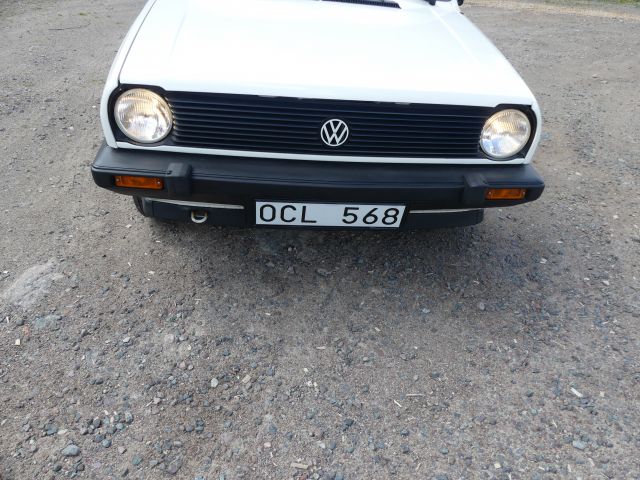 735939-8 Volkswagen Polo Coupé -1990