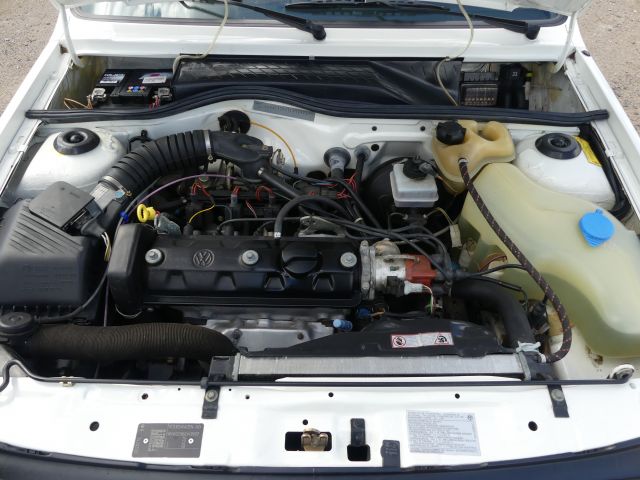 735939-9 Volkswagen Polo Coupé -1990