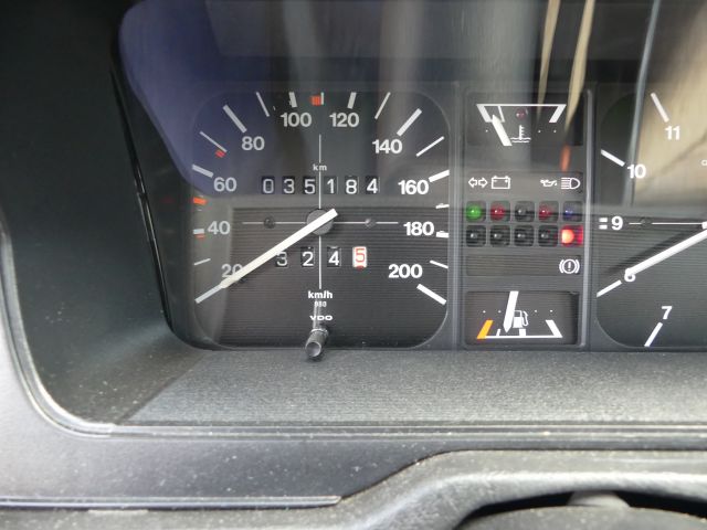 735939-11 Volkswagen Polo Coupé -1990