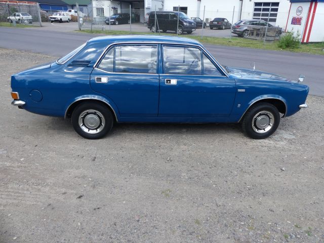 735940-8 Morris Marina -1972