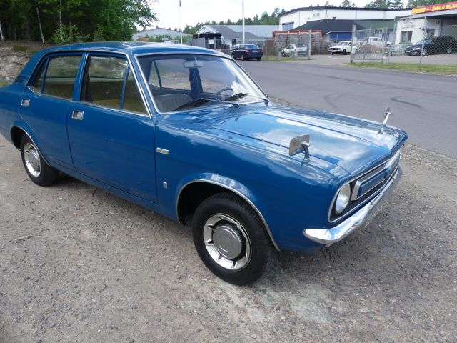 735940-9 Morris Marina -1972