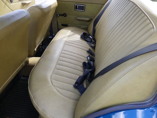 735940-17 Morris Marina -1972