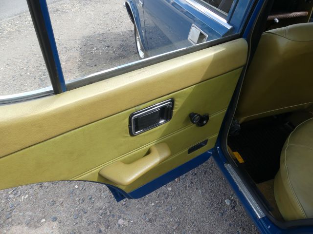 735940-18 Morris Marina -1972