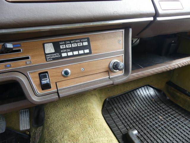 735940-21 Morris Marina -1972