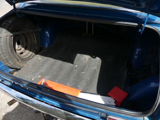 735940-28 Morris Marina -1972