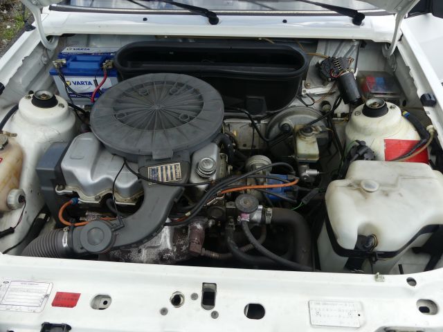 735943-21 Ford Escort 1.6 GL -1983