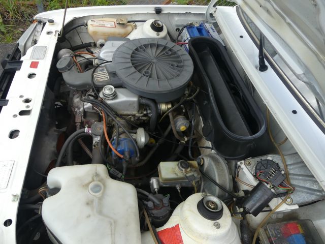 735943-22 Ford Escort 1.6 GL -1983