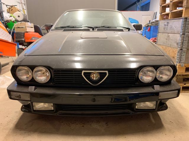 798391-6 Alfa Romeo GTV 6 -1987