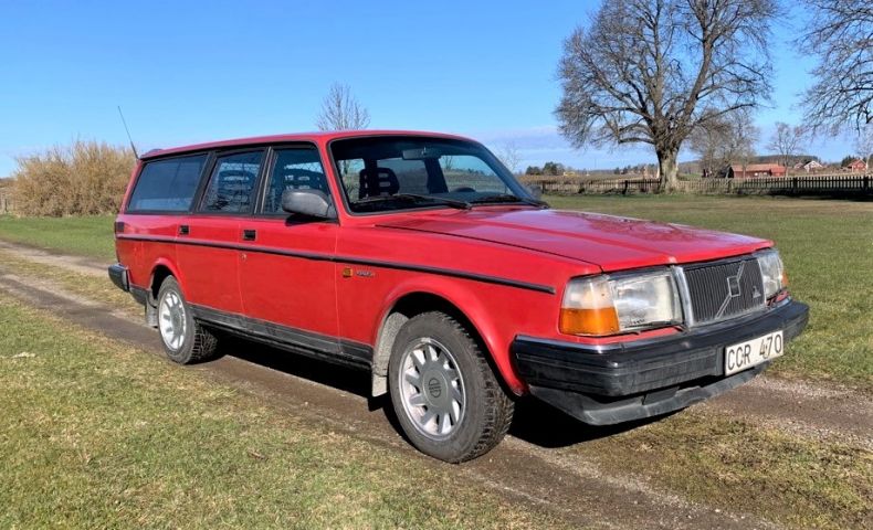 773201-1 Volvo 245-887 GL -1988