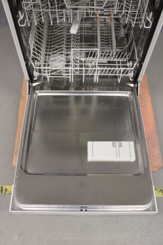 746448-6 Dishwasher - Miele - G 1222 SC