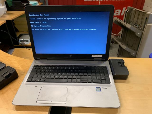 798575-1 Laptop HP ProBook 650 G3 with docking station