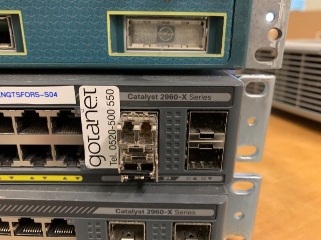 798584-7 Network switches 5pcs Cisco, Netgear