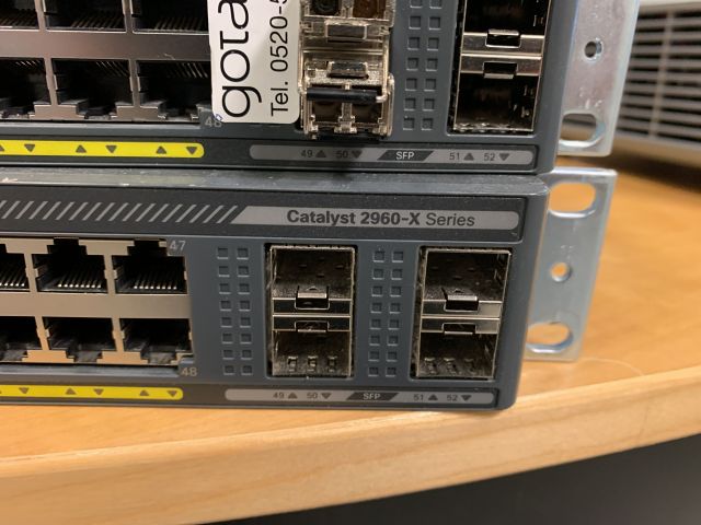 798584-8 Network switches 5pcs Cisco, Netgear