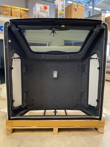 778860-6 Truckman S-Series Solid Double Doors Pure White Hilux MK8