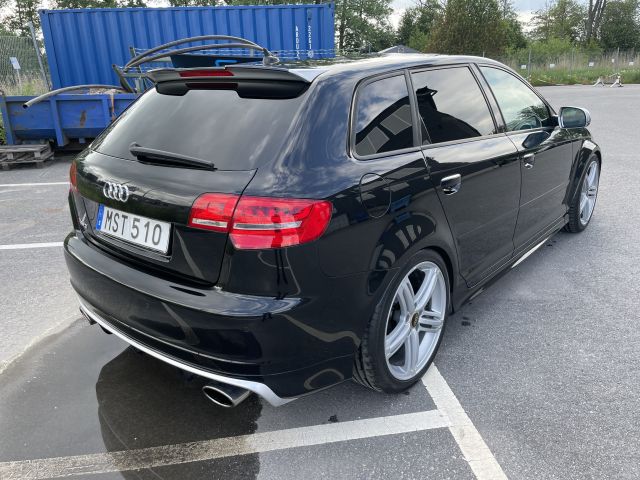 802205-3 Audi RS3 -12