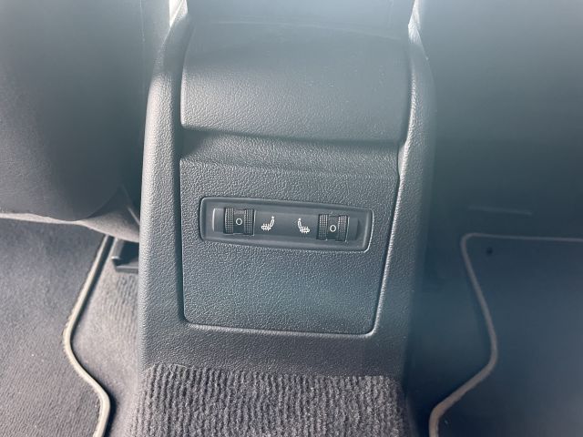 802205-6 Audi RS3 -12