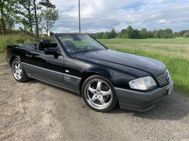 806334-17 Mercedes-Benz SL600 V12 Cabriolet -92