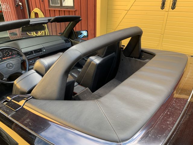 806334-27 Mercedes-Benz SL600 V12 Cabriolet -92